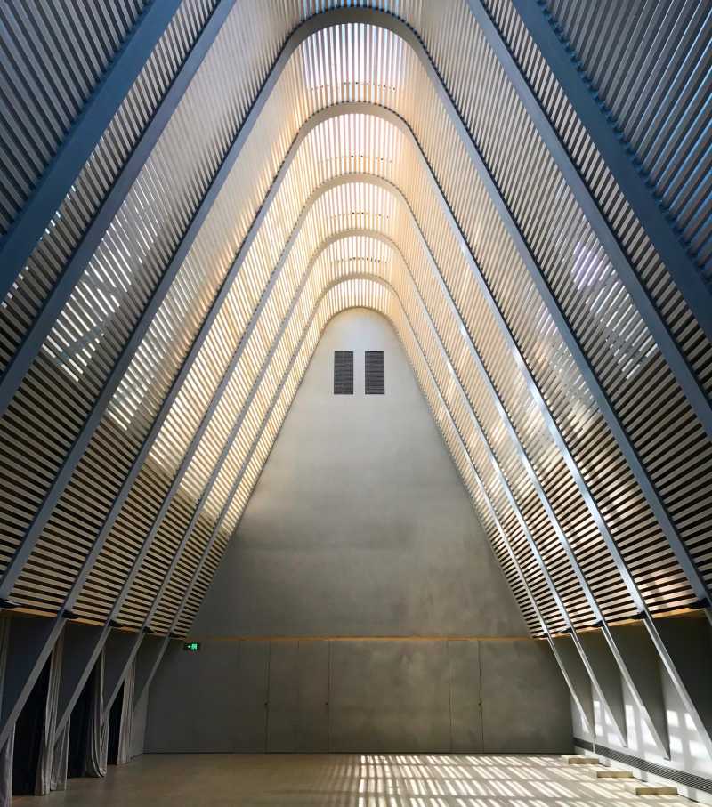 מעבר למכשולים